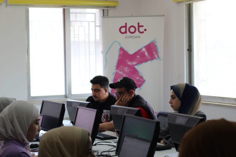 Youth in Jordan learning Digital Skills